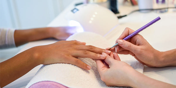 Why You Should Use Sunscreen During Gel Manicure